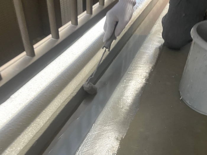 ウレタン防水のメンテナンス周期と劣化サイン、補修方法|部分補修・DIY補修は可能か