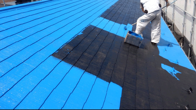 木造住宅の屋根の塗装工事